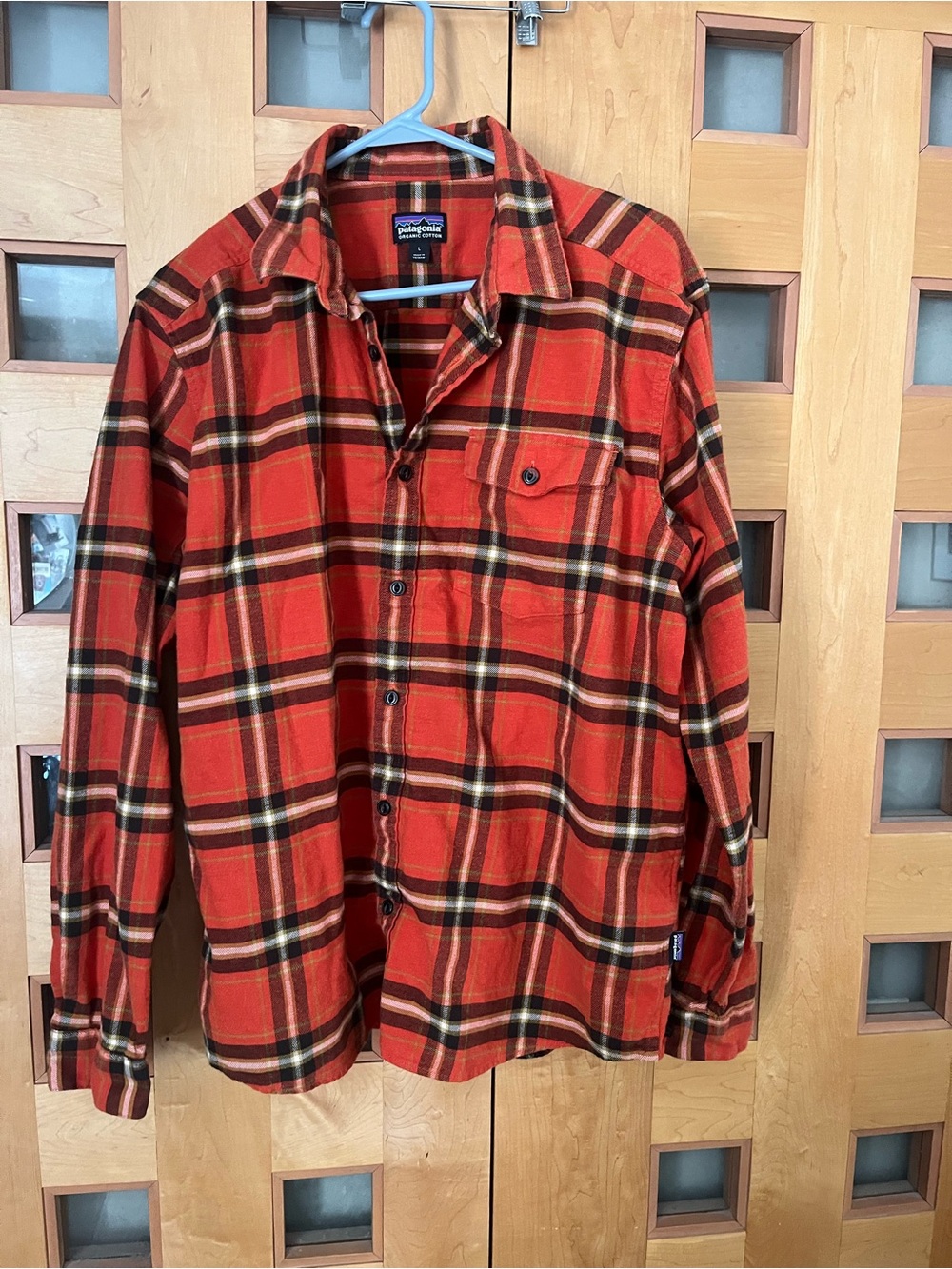 Patagonia Lightweight Fjord Orange and Black Plaid Button-Down Flannel Shirt,L